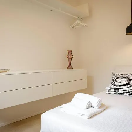 Asinelli Luxury Διαμέρισμα *