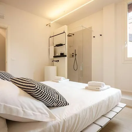 Asinelli Luxury Διαμέρισμα Μπολόνια